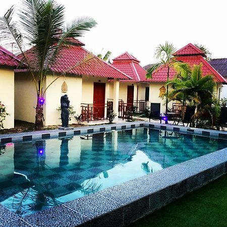 Sahaa Beach Resort Сиануквиль Экстерьер фото