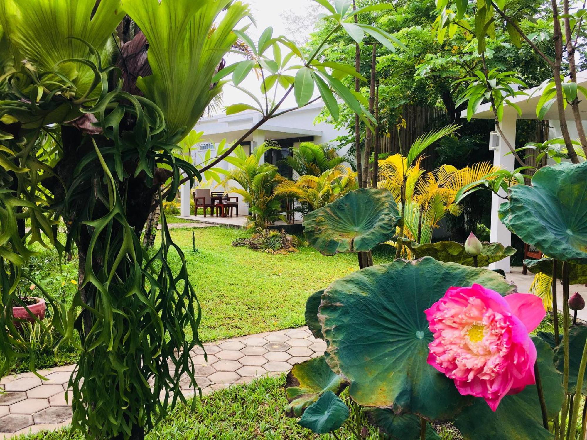 Sahaa Beach Resort Сиануквиль Экстерьер фото