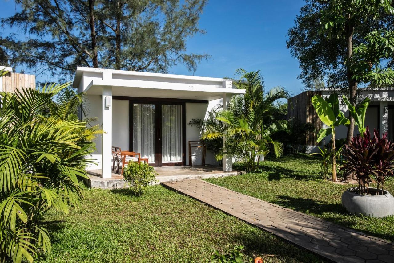 Sahaa Beach Resort Сиануквиль Экстерьер фото