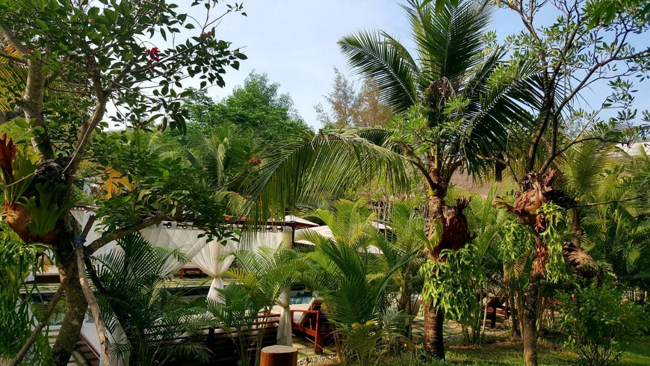Sahaa Beach Resort Сиануквиль Экстерьер фото